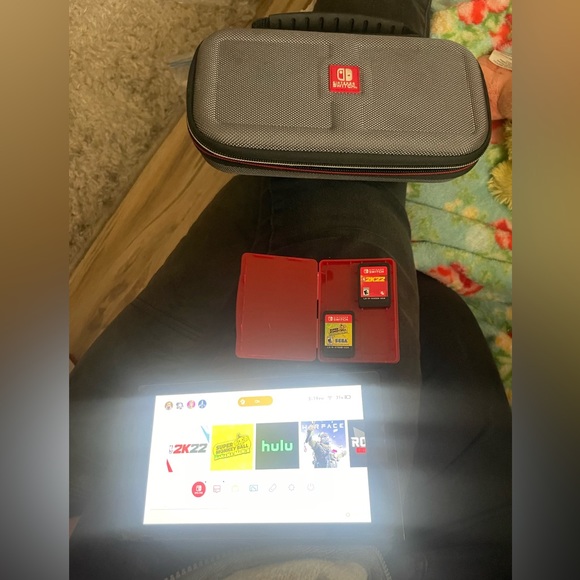 Nintendo Switch Bundle - Picture 2 of 8